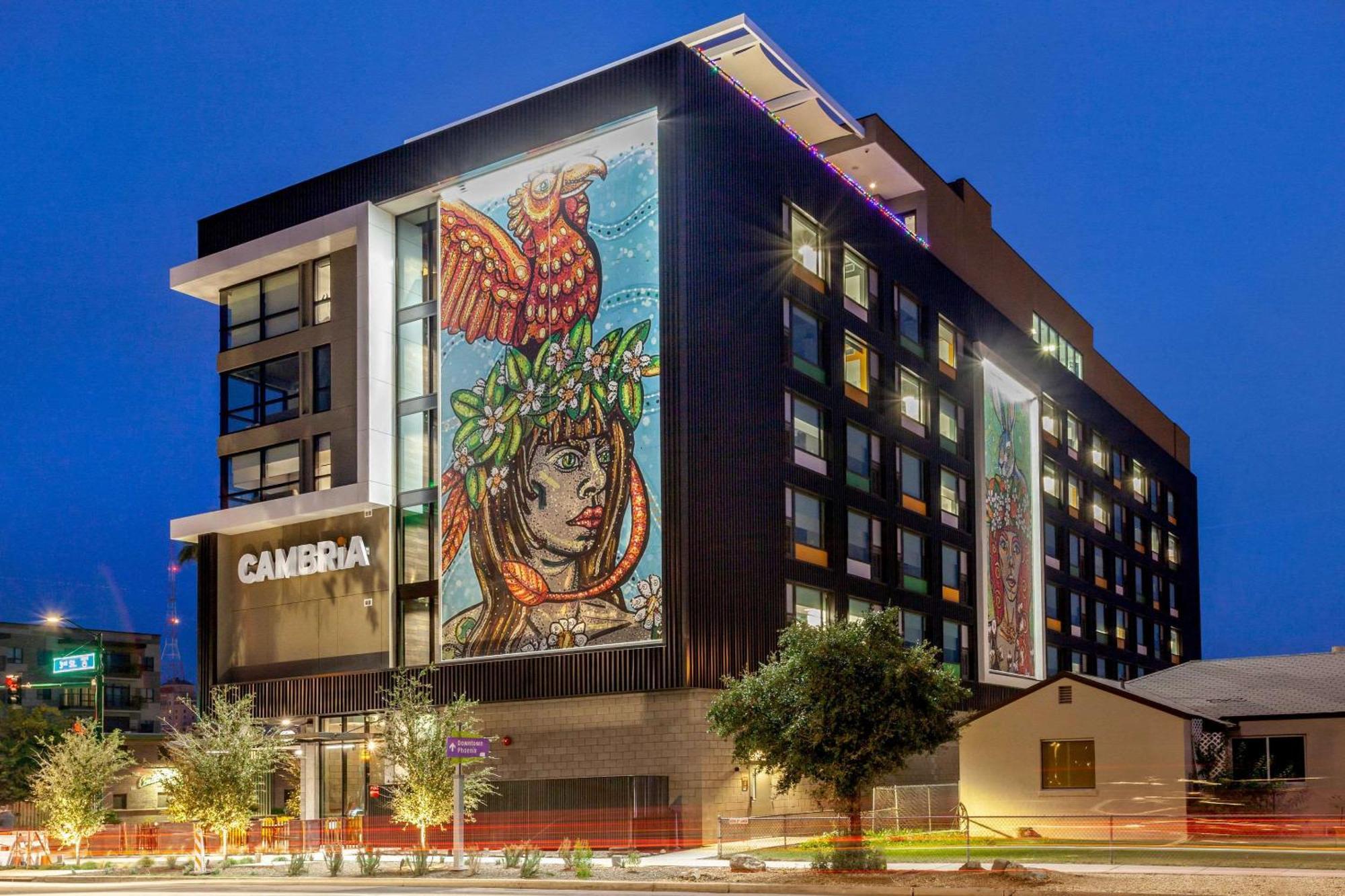 Cambria Hotel Downtown Phoenix Convention Center Exterior photo